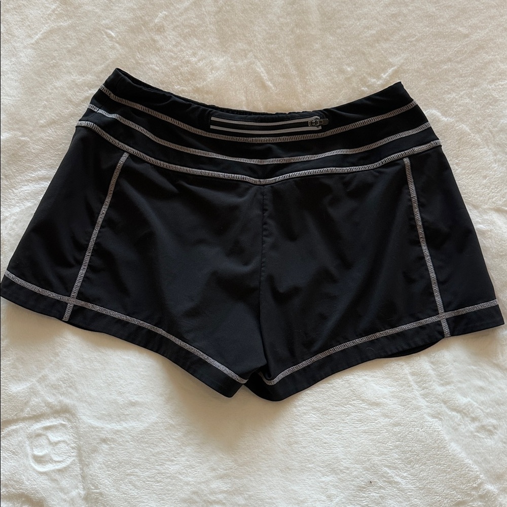 Athleta Mid Rise Running Shorts - Picture 3 of 8